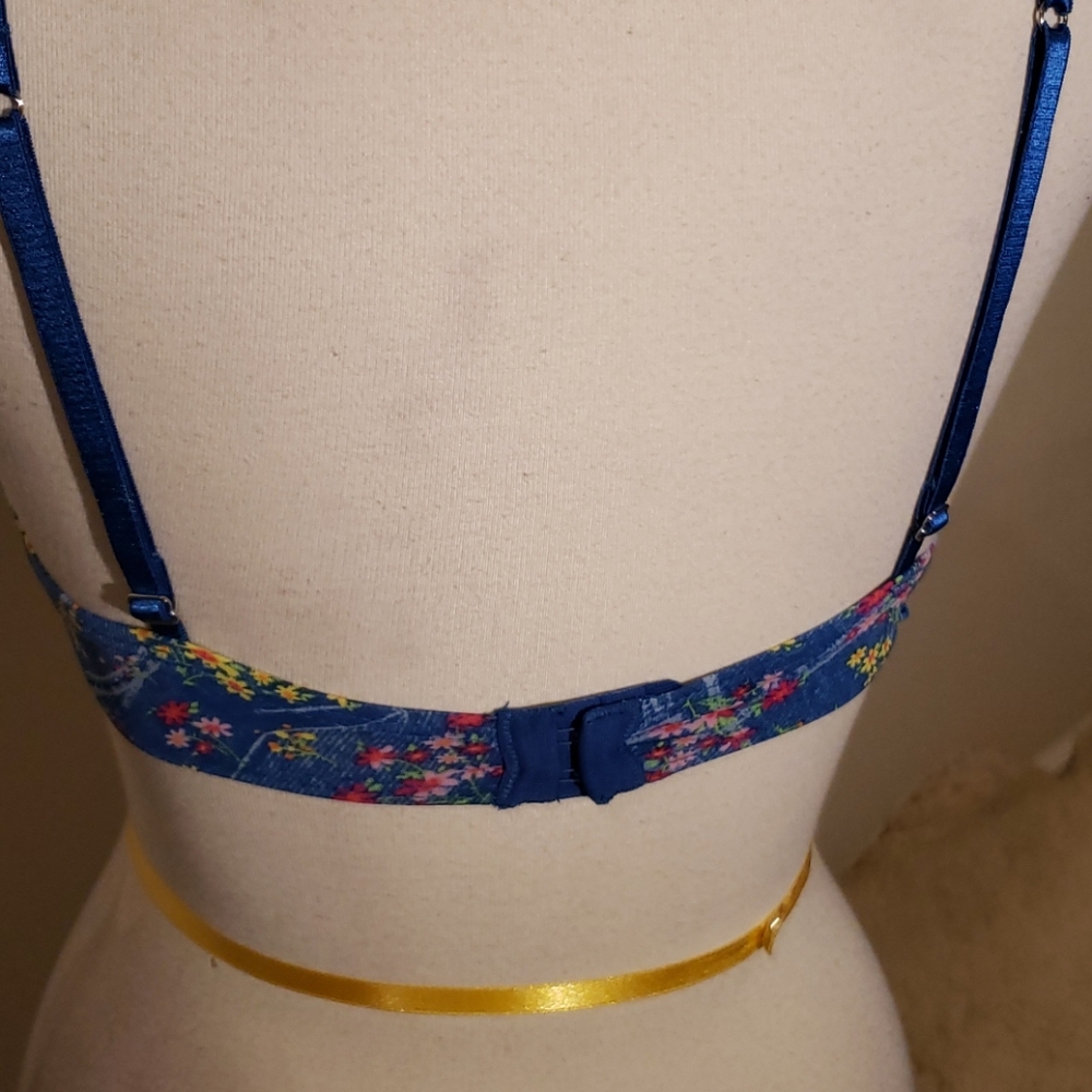 2 bras - Picture 15 of 16